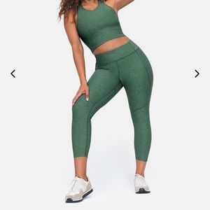 Outdoor Voices Warmup Leggings in Hunter